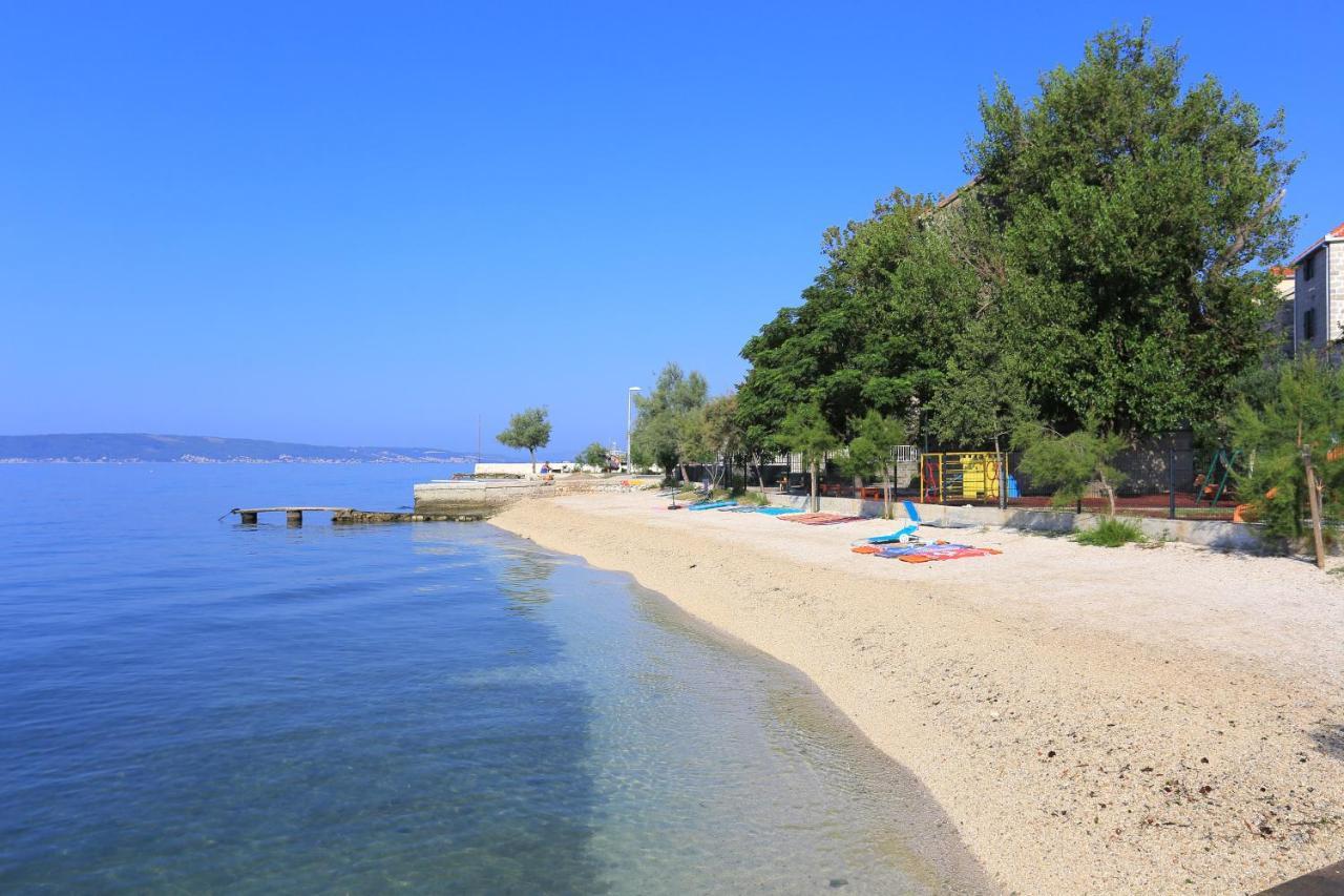 Family Friendly Apartments With A Swimming Pool Kastel Kambelovac, Kastela - 16162 Esterno foto